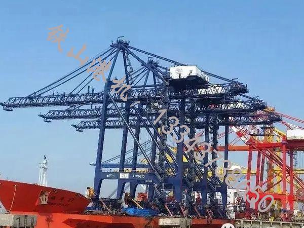 湖南衡陽(yáng)岸橋廠家岸橋工作起來(lái)效率高，節(jié)省空間